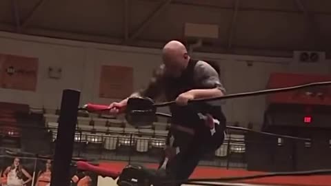 Papa Pump slips on the ropes