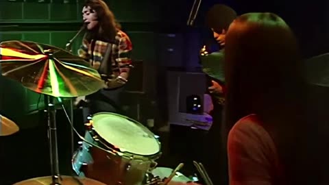 Hands Off - Rory Gallagher (live)