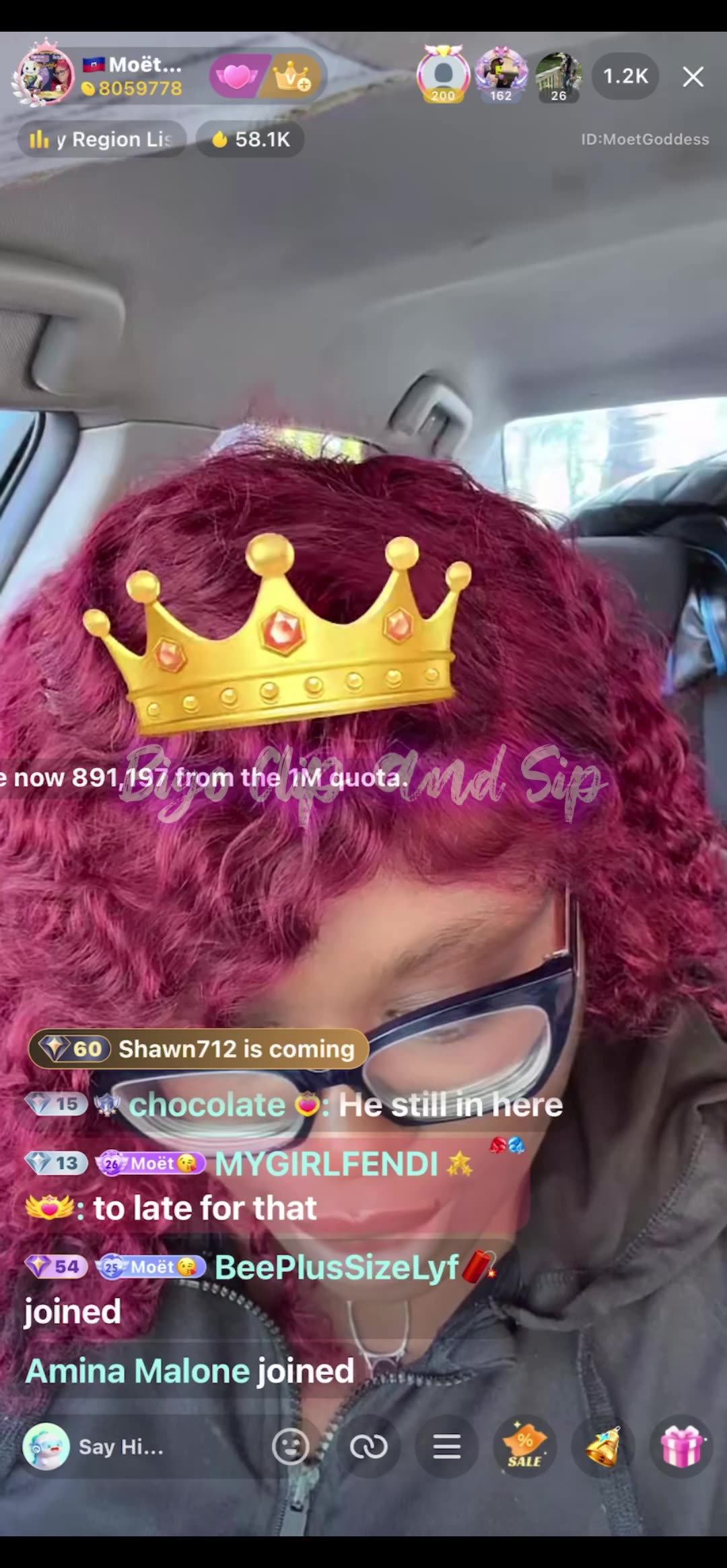 Moet tells Johnny n Unknown thats on the phone to stop playing in her face 10/13/25 #bigoclipandsip