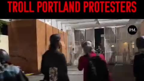 BREAKING ⛔️FEDS USE TRUMP VOICE TO 🤣TROLL PORTLAND PROTESTERS