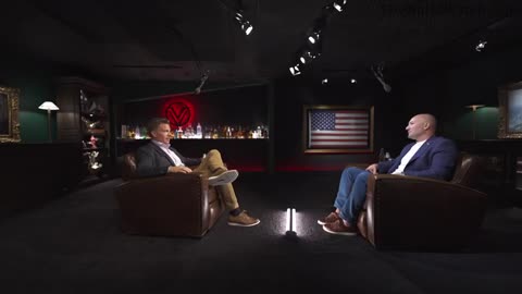 Former World Bank Director, Erik Bethel, breaks down a US dollar collapse scenario.