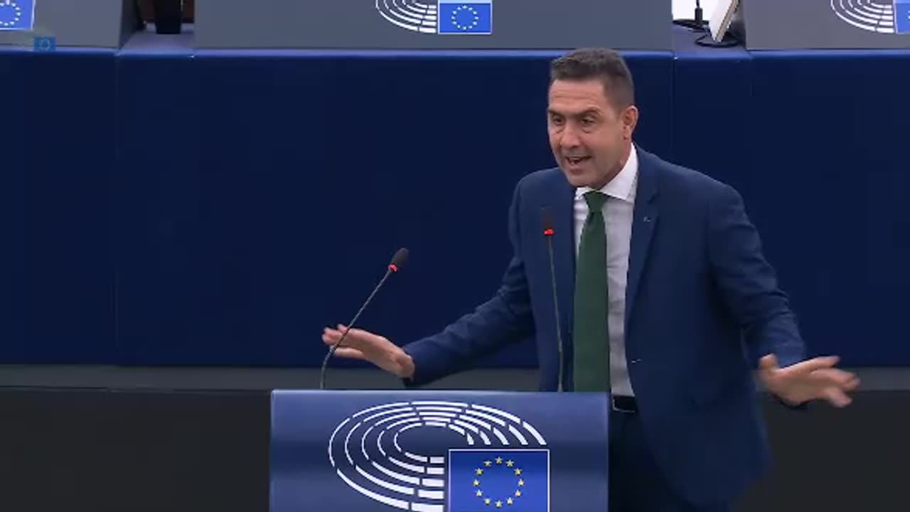 Roberto Vannacci intervento fallimenti UE e la nebbi che dovrà dissolversi 07-10-2025
