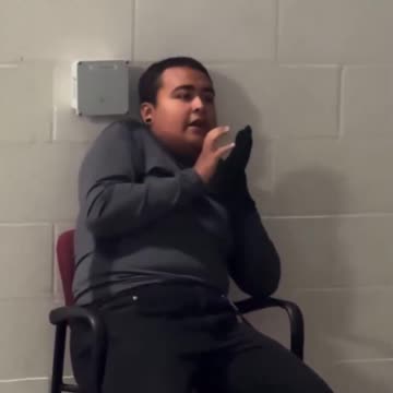 One second he’s Che Guevara… the next he’s begging like he’s late to Sunday school. 😂