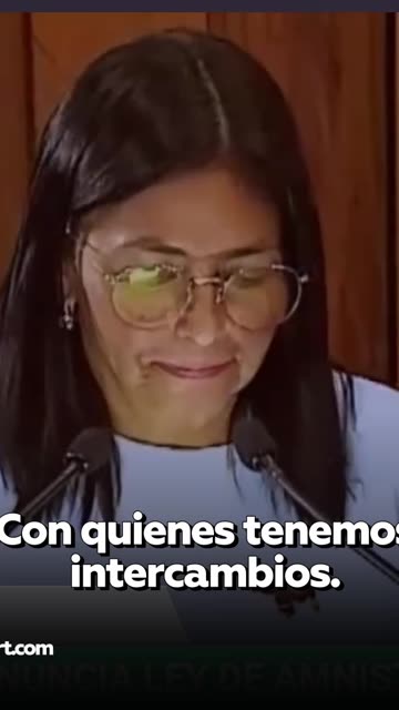 Delcy Rodríguez aclara si mantiene contacto con Maduro