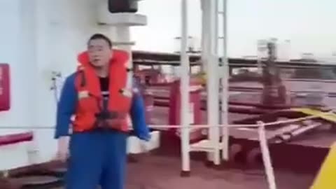 🔥 A video from the Russian shadow fleet tanker Kairos, which was hit and blown up