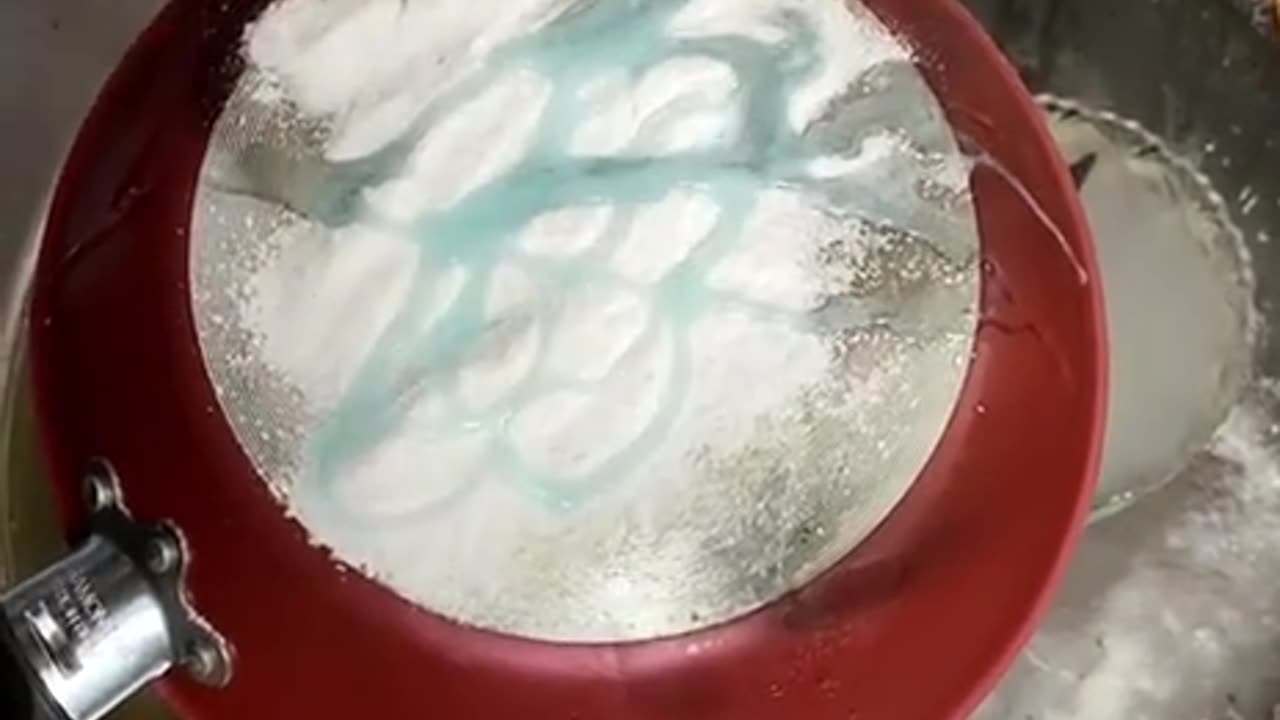 Sal é muito útil na higiene de casa