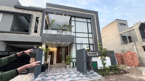 5 Marla Beautiful Semi Furnished NEW STYLE HOUSE in Bahria Town Lahore.