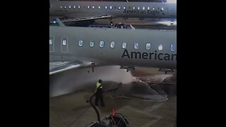El repostaje de un avión se sale de control