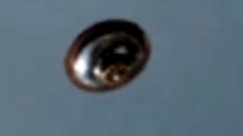 Daylight UFO over San Bernadino/Malibu Beach