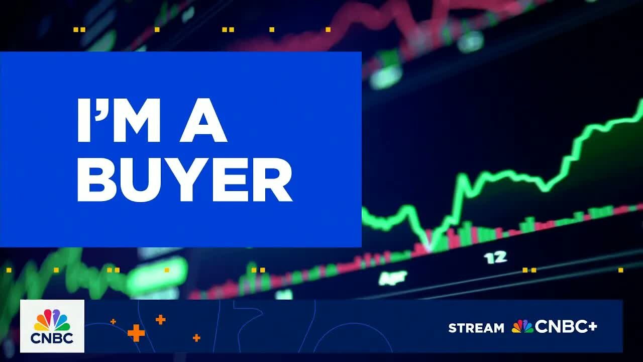 Trade Tracker: Kevin Simpson buys Micron and Applied Materials