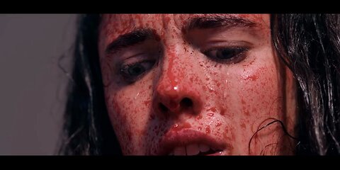 The Substance 2024 Fight Margaret Qualley Demi Moore