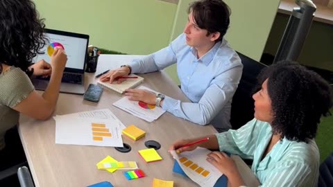 Stop Micromanaging! The Social Media Collaboration Tool You Need