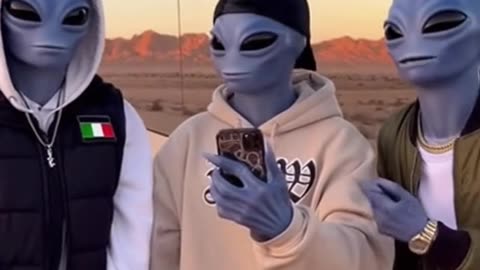 German Aliens in Saudi 😂 | The Line - Sora 2