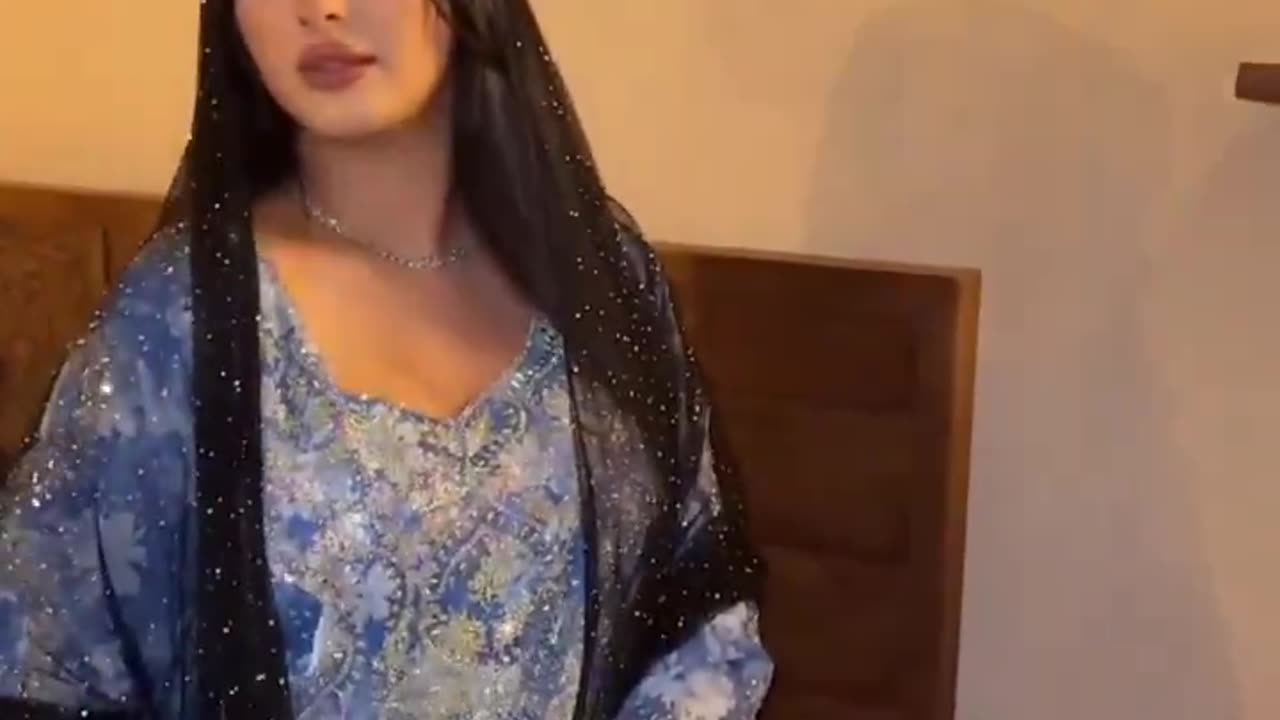 Hot Curvy Arabic Girl Beautiful Dance Girl Desi 🔥🥵🥵💯🥵💯 hot girl ❤️❤️🌹 you can ii