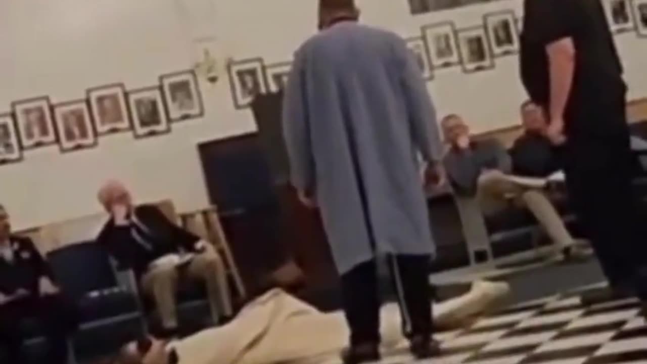 HIDDEN CAMERA OF 📹 US FREEMASONS MASTER MASON INITIATION RITUAL