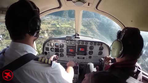 🤯✨ Experience the Thrill of Landing at Nepal's Dangerous Lukla Airport! | FeedMyCuriosity
