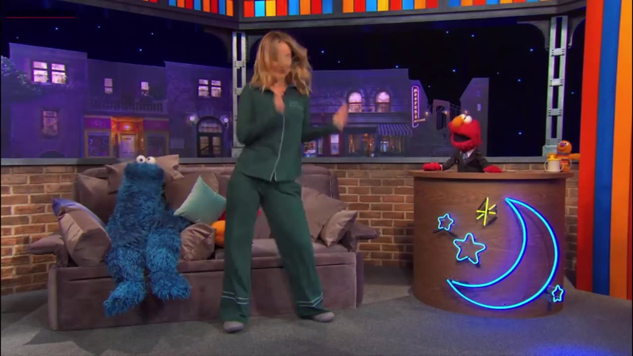The Not-Too-Late Show With Elmo season 1 episode 12