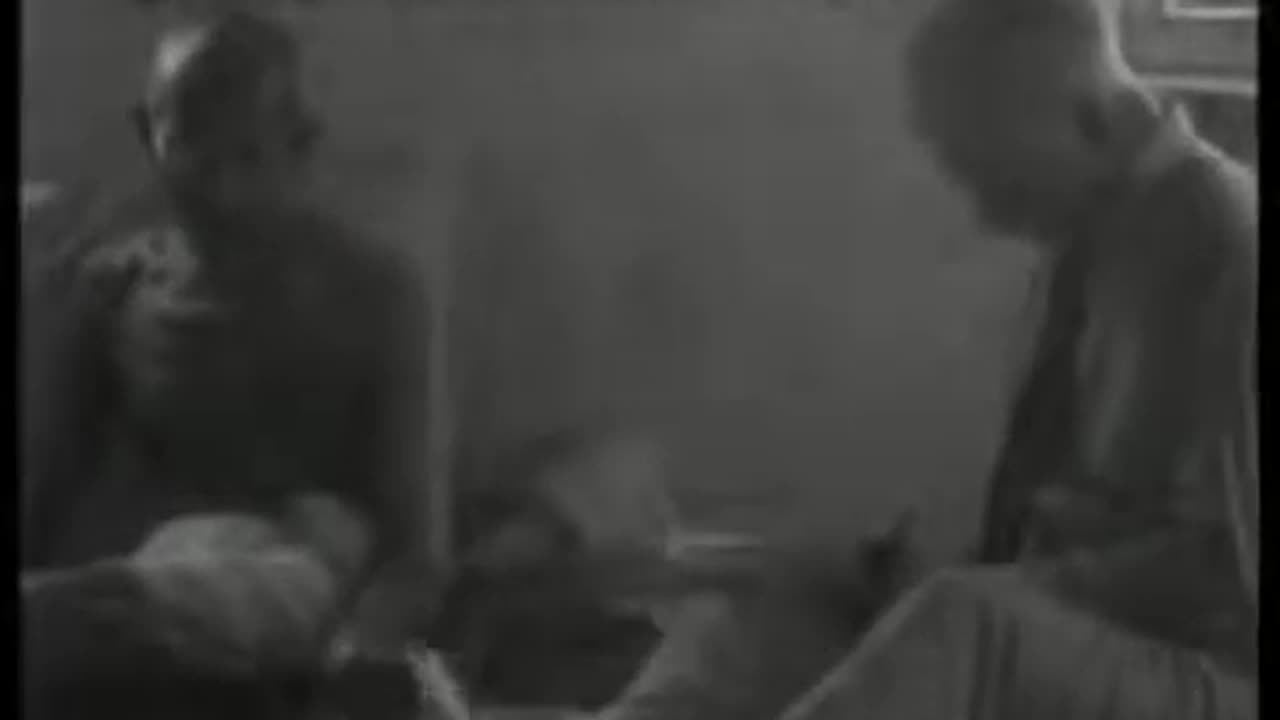 Mahatma Gandhi Talks - First Television Interview (30 April 1931)