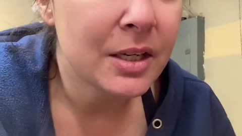 PREGNANT LIBERAL SELF-YEETS ☠ AFTER TRUMP TYLENOL ANNOUNCEMENT
