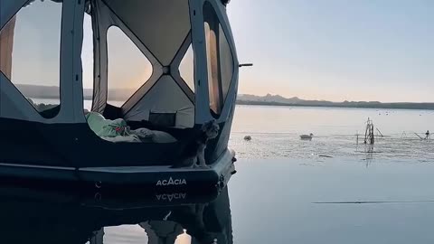 Floating tent
