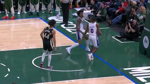 Milwaukee Bucks - Stepback splash from Khash.