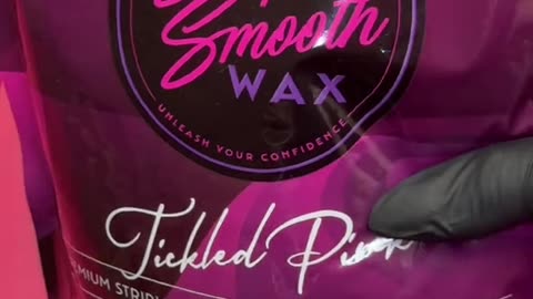 Melting Sexy Smooth Tickled Pink Hard Wax | @thebeautylinksatx 💖✨