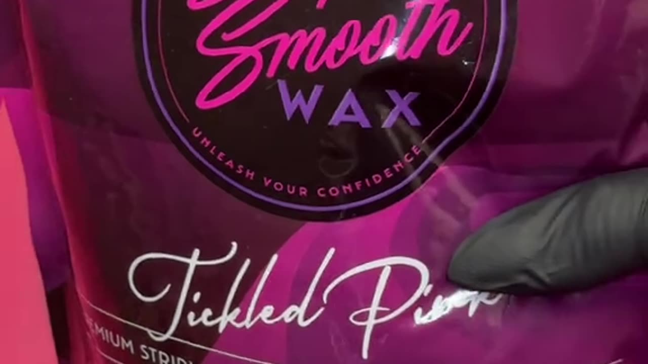 Melting Sexy Smooth Tickled Pink Hard Wax | @thebeautylinksatx 💖✨