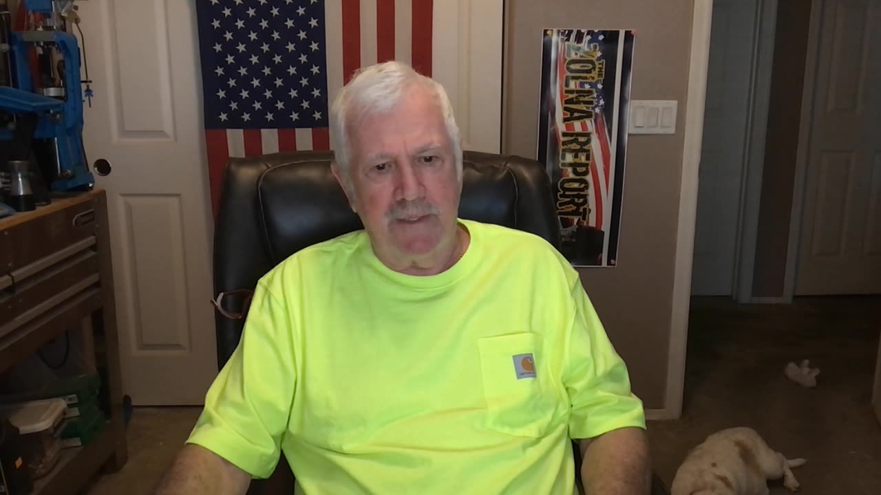 UK Cop Rips Union Flag From Patrons Hands, During Protest Rally!