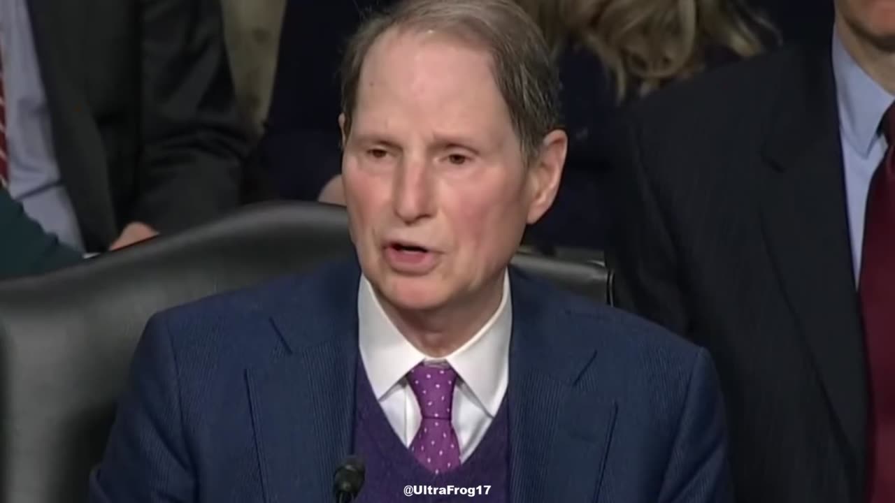 Ron Wyden against RFK: ASS