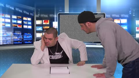 Кварталната Батка и Ицо Помпата с новинарска ХЕЙТ емисия!