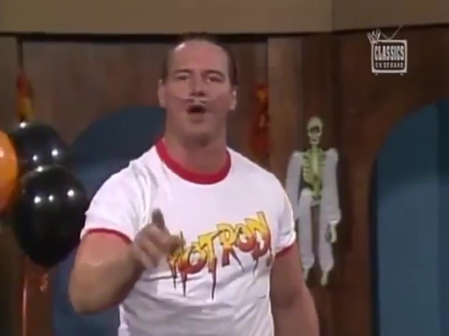 Roddy Pipers Trick-Or-Treating safety tips (1989)