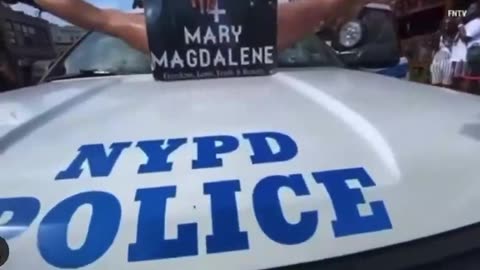 NYC Pride Event Attendee he/she/they/them/zi/zem/it Twerks On NYPD Vehicle