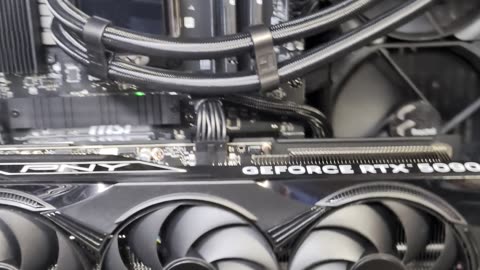 Ryzen 9800X3D RTX 5090 Hyte Y60 Build For Battlefield 6