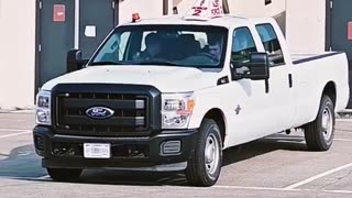 The US B-52 Bomber Pilot Hastily Makes a Quick Takeoff