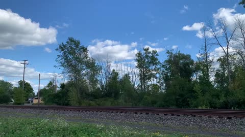 Amtrak 99 gives us an unexpected horn salute