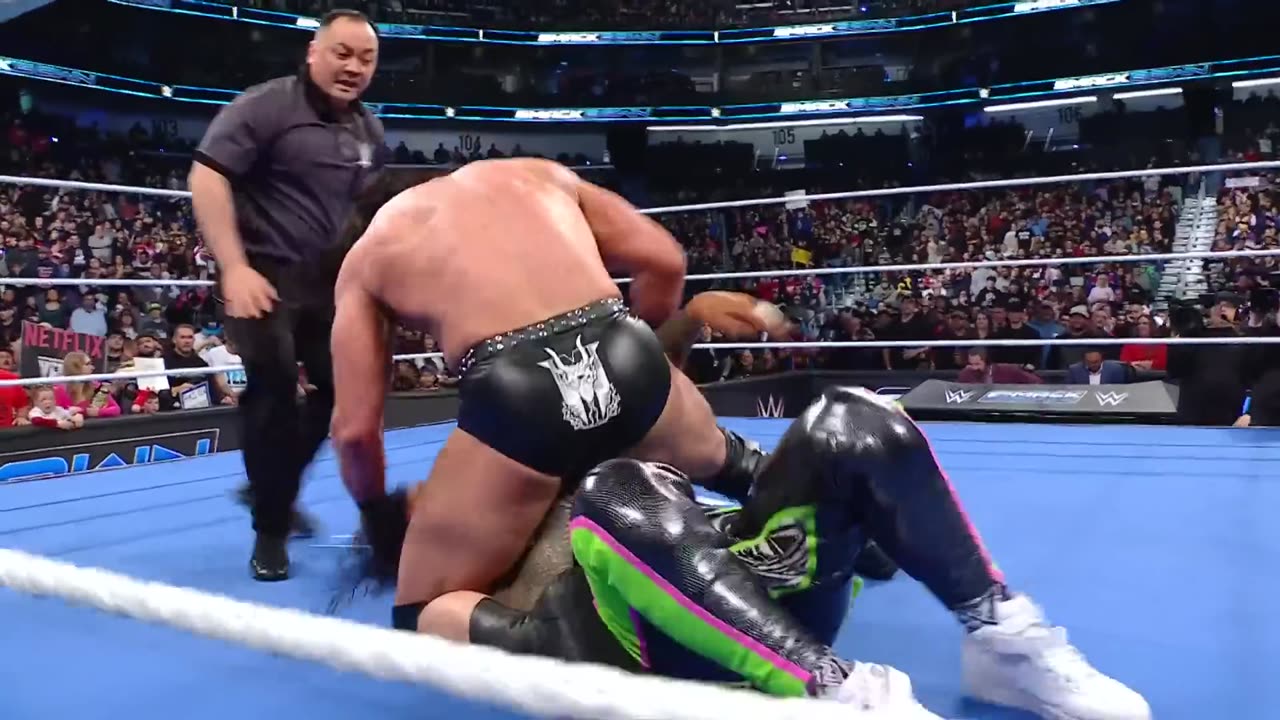 Drew_McIntyre_attacks_after_Jimmy_Uso_victory__SmackDown_highlights,_Feb._21,_2025(1080p)