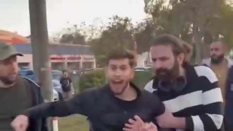 Muslims Attack Christian Street Preacher in South Florida.