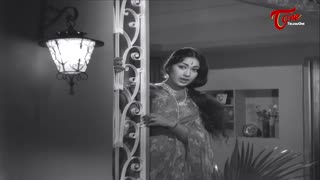 4k Vinipinchani Ragale Song _ Chaduvukunna Ammayilu _ Mahanati Evergreen Melody _