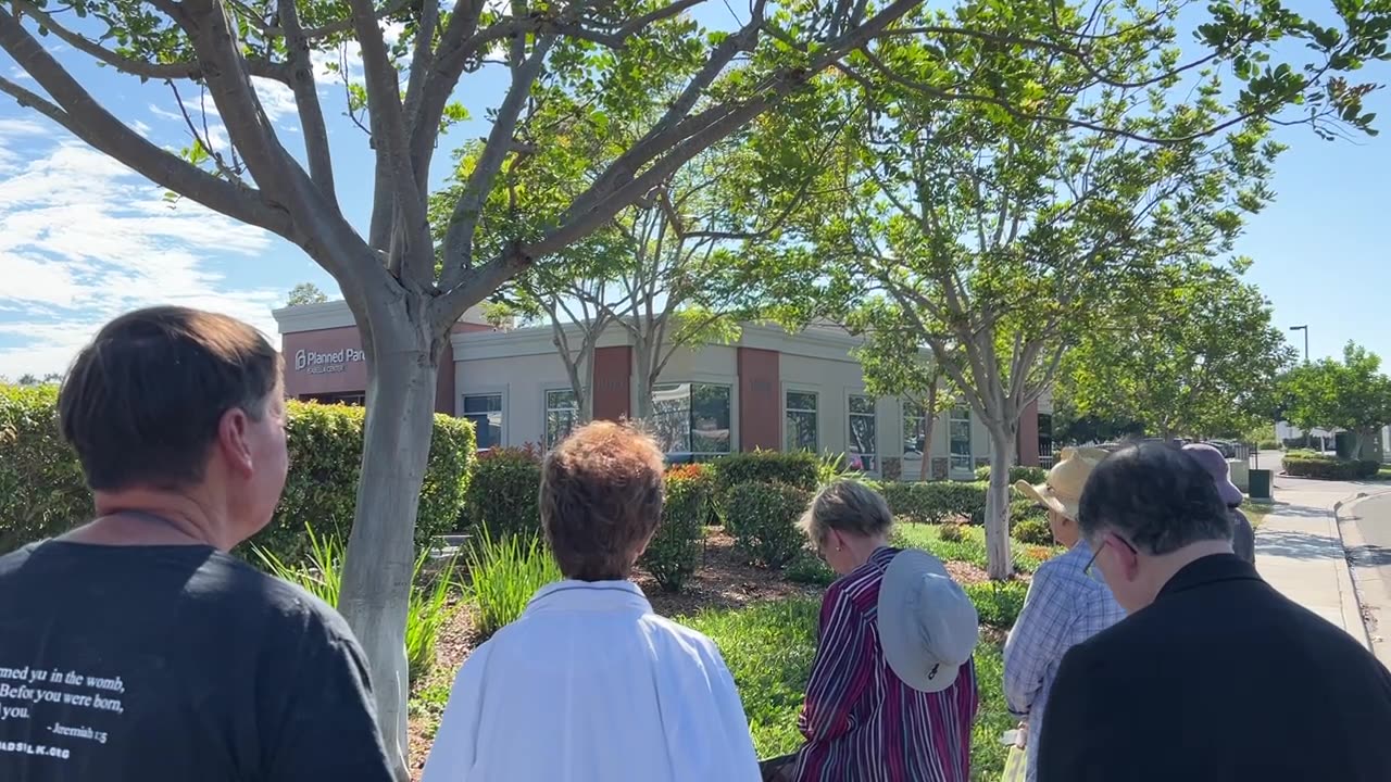 Prayer Vigil at Planned Parenthood in Vista, CA