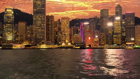 Truly,I will fall in love again and again with evening moment at Victoria Harbour.