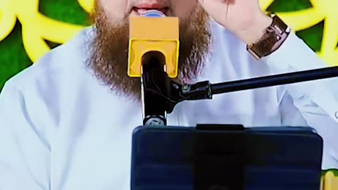 quran ki yeh aayat bata rahi hy#madeena #dawteislami🕌 #tranding #hajiabdulhabibattari