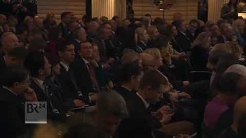 Again, Zelenskyy Calls for Ukraine to Join NATO