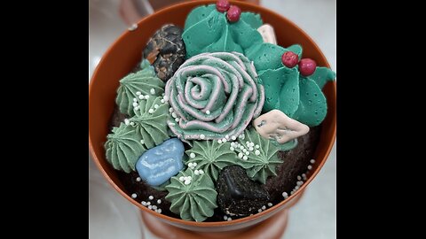 Cactus Cupcake Decorating
