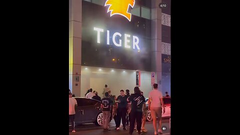Fire in Dubai ?