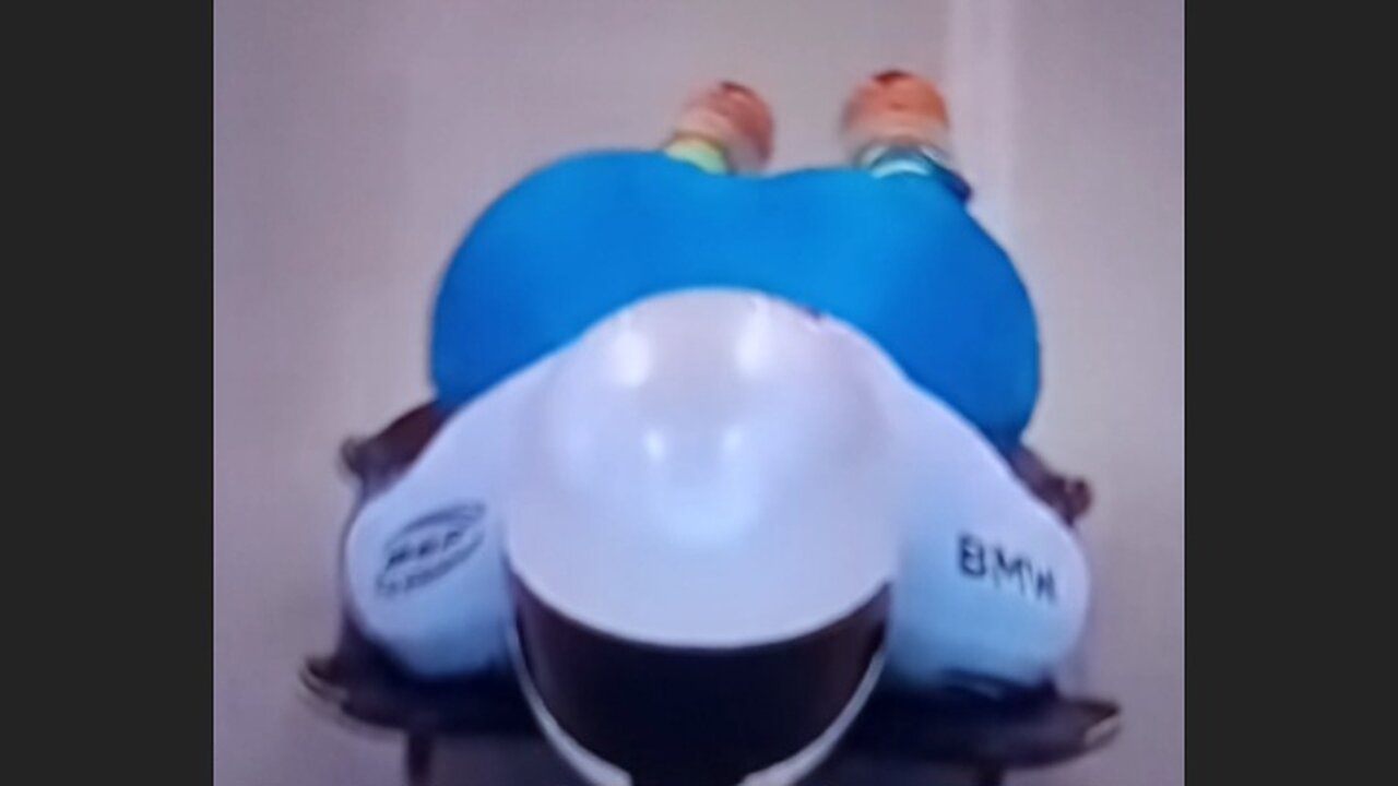 Cake jiggle at it's finest
