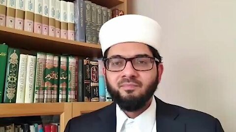 "Imam Urges Muslim Communities to Embrace COVID-19 Vaccination in 2021"