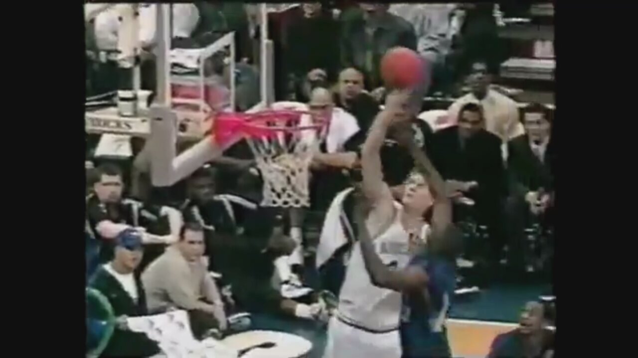 Shawn Bradley 17 Points 4 Blk Vs. 76ers, 1999-2000.