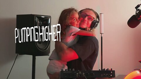 PUMPINGSHARK : PUMPINGHIGHER 84 : ELECTRONIC / HOUSE MUSIC FOR WELLBEING (JULY 2025 : CHICAGOLAND)
