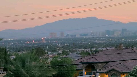 Did you SEE tonight's Las Vegas sunset? Check THIS out! 06.11.2025 #follow #lasvegas #travel #gaming