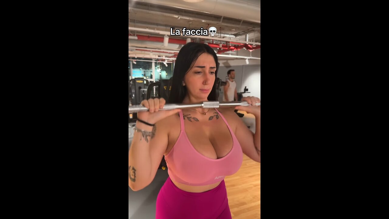 UNBELIEVABLEEE WOMAN'S STRENGTH!!!!!